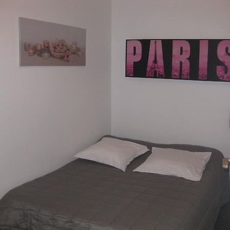 Le Monopole Hotel Reims Ruang foto
