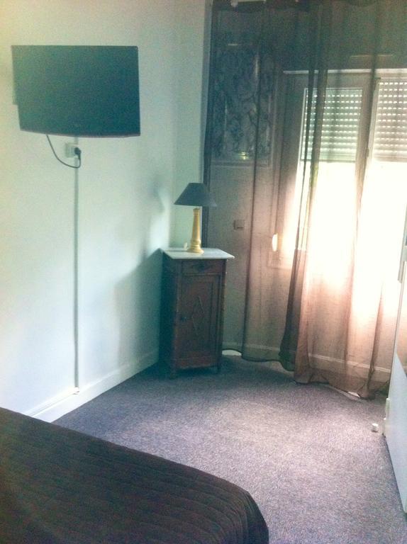 Le Monopole Hotel Reims Ruang foto
