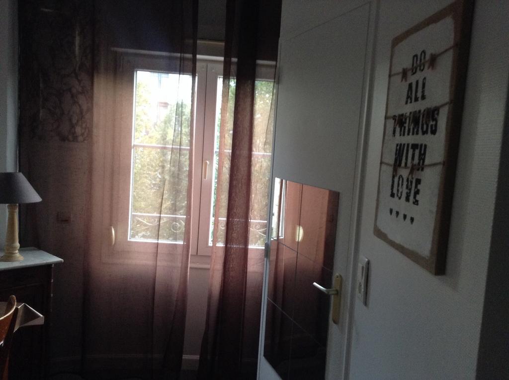 Le Monopole Hotel Reims Ruang foto