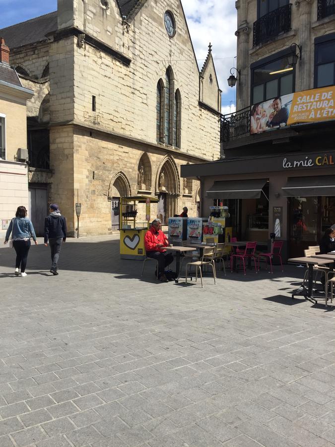 Le Monopole Hotel Reims Bagian luar foto