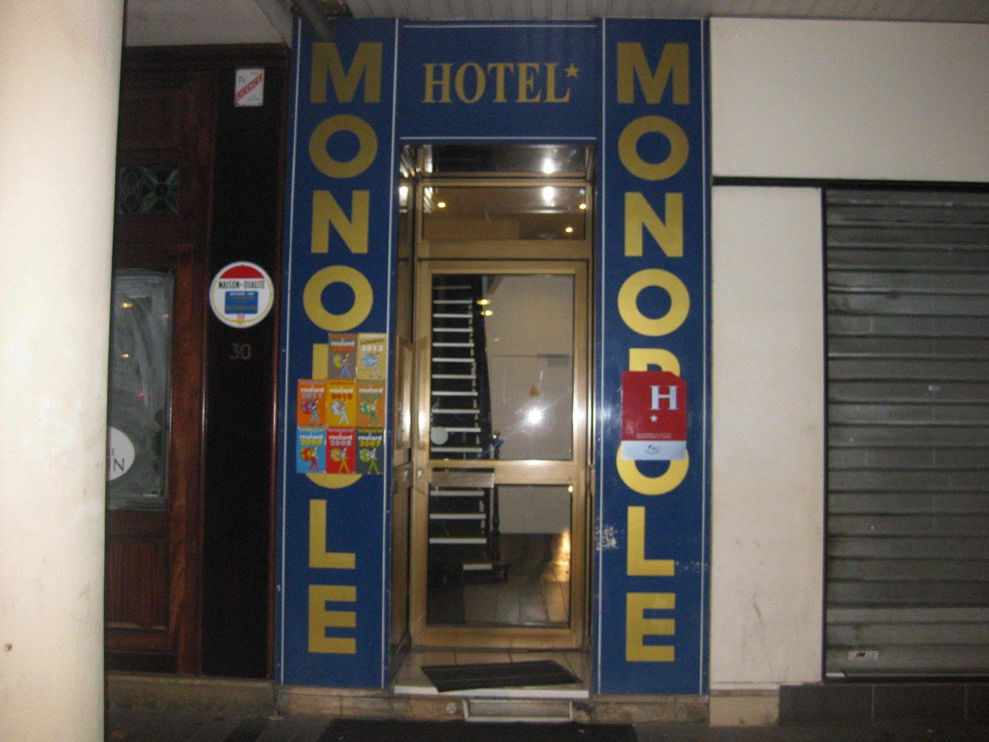 Le Monopole Hotel Reims Bagian luar foto